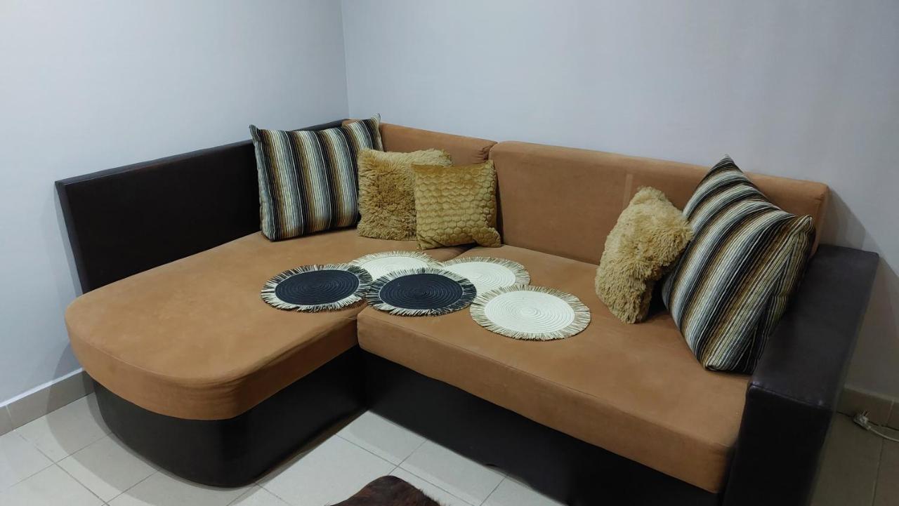 Family Apartman Gyula Extérieur photo