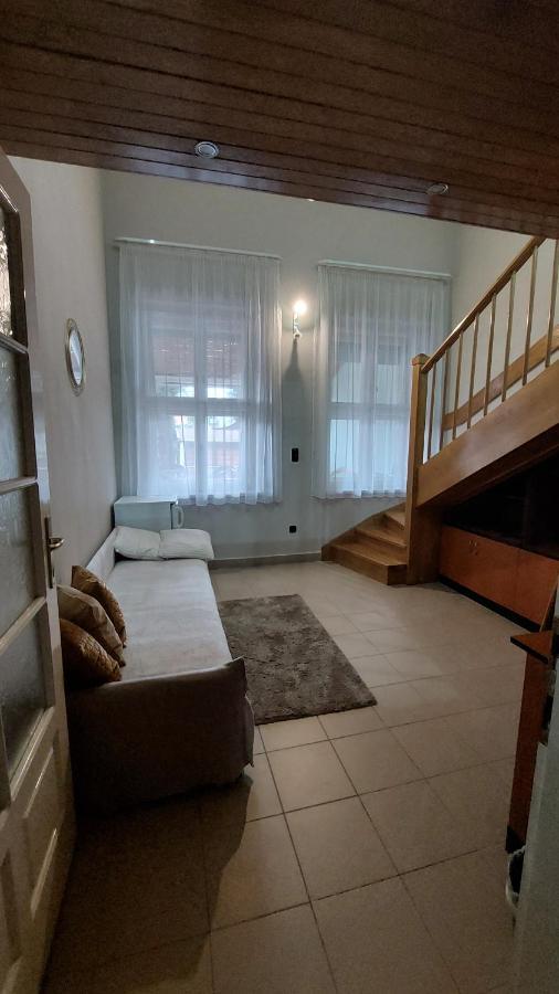 Family Apartman Gyula Extérieur photo